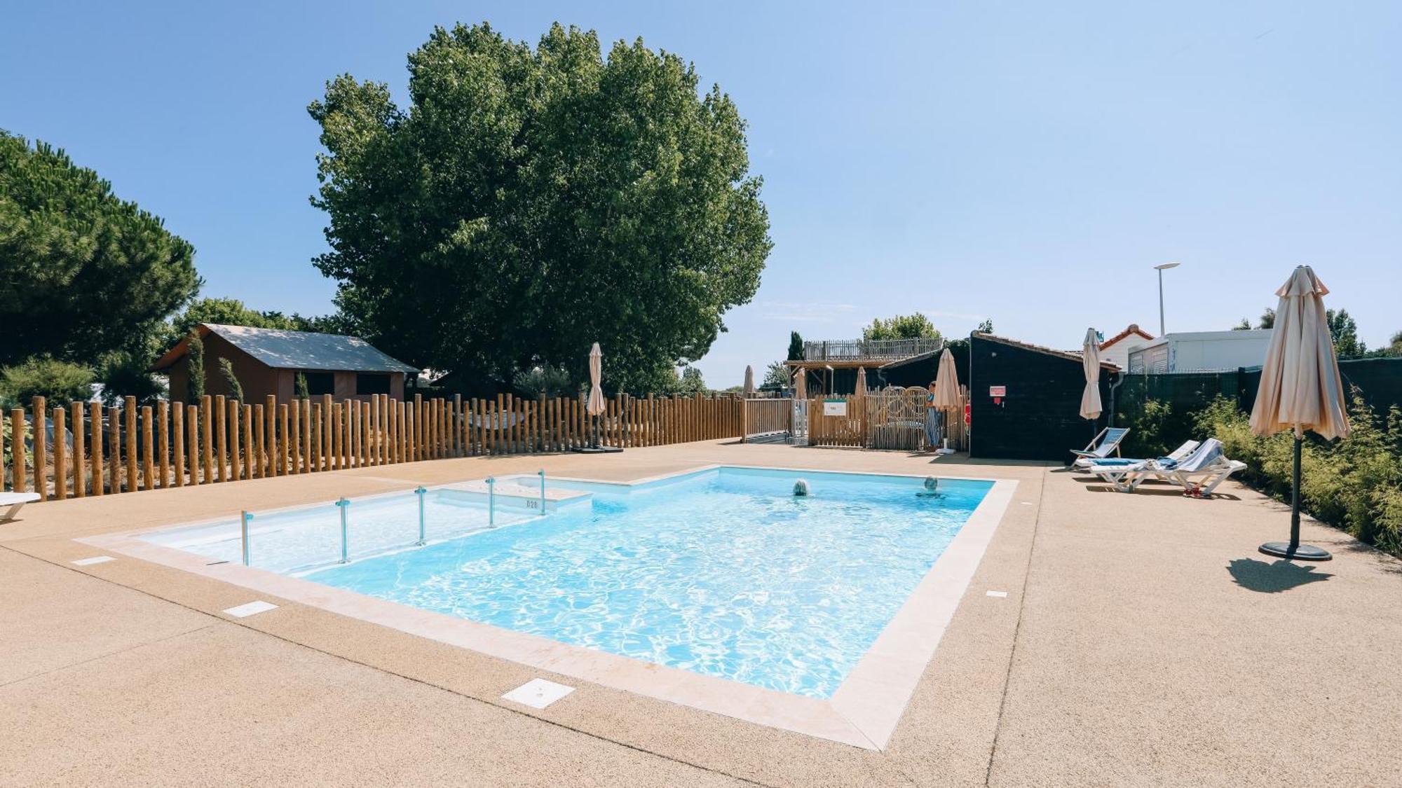 Camping La Pree Les Portes-en-Re Buitenkant foto